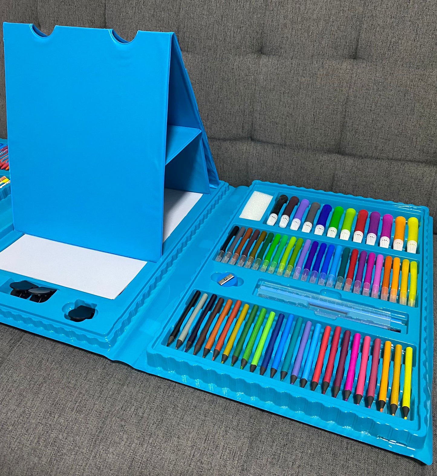 ¡SET DE ARTE DE 208 PIEZAS!
